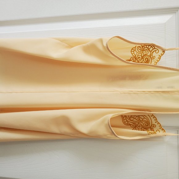 Express Yellow Embroidered Tank Top - Picture 2 of 2